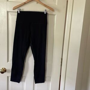 Lululemon Wunder Under Scalloped Leggings